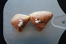 Load image into Gallery viewer, Pizza Pockets (Vegan)